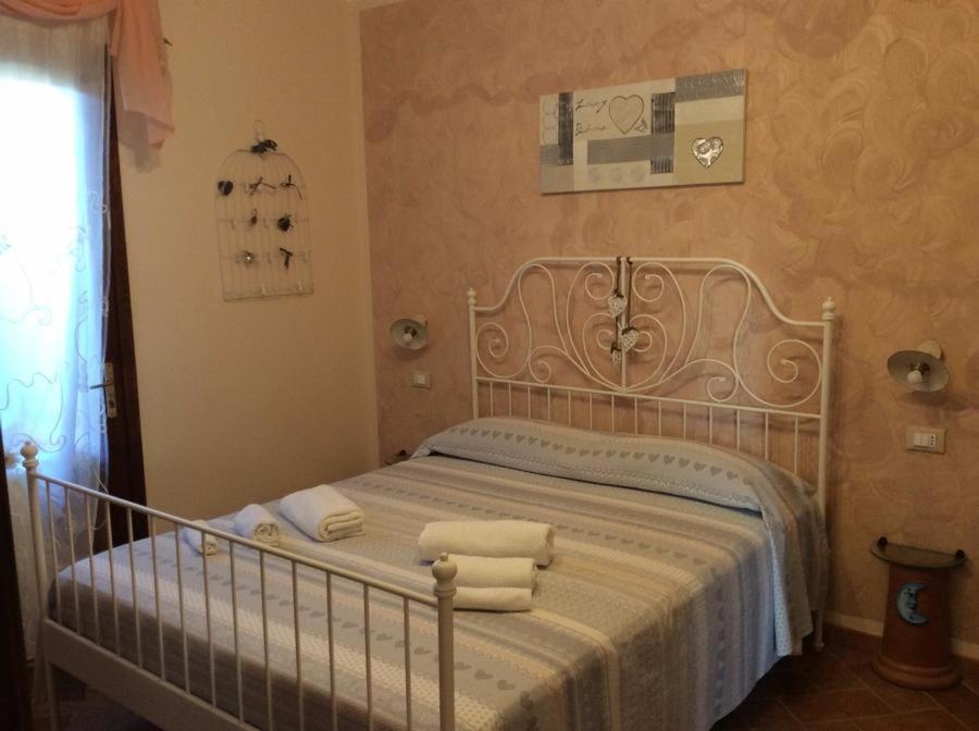 Bed And Breakfast Val Di Lupa คาสเตลลินา มาริตติมา ภายนอก รูปภาพ