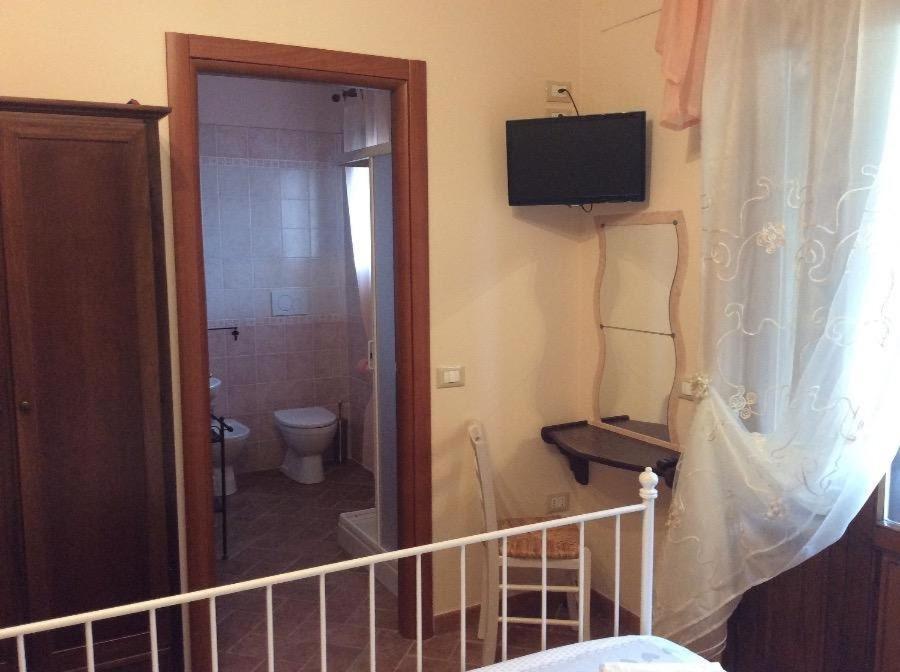 Bed And Breakfast Val Di Lupa คาสเตลลินา มาริตติมา ภายนอก รูปภาพ